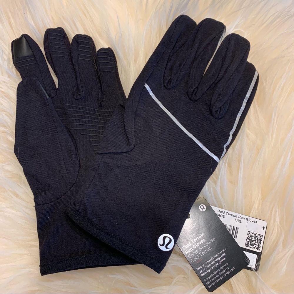 SALE!! Cold terrain running gloves NEW